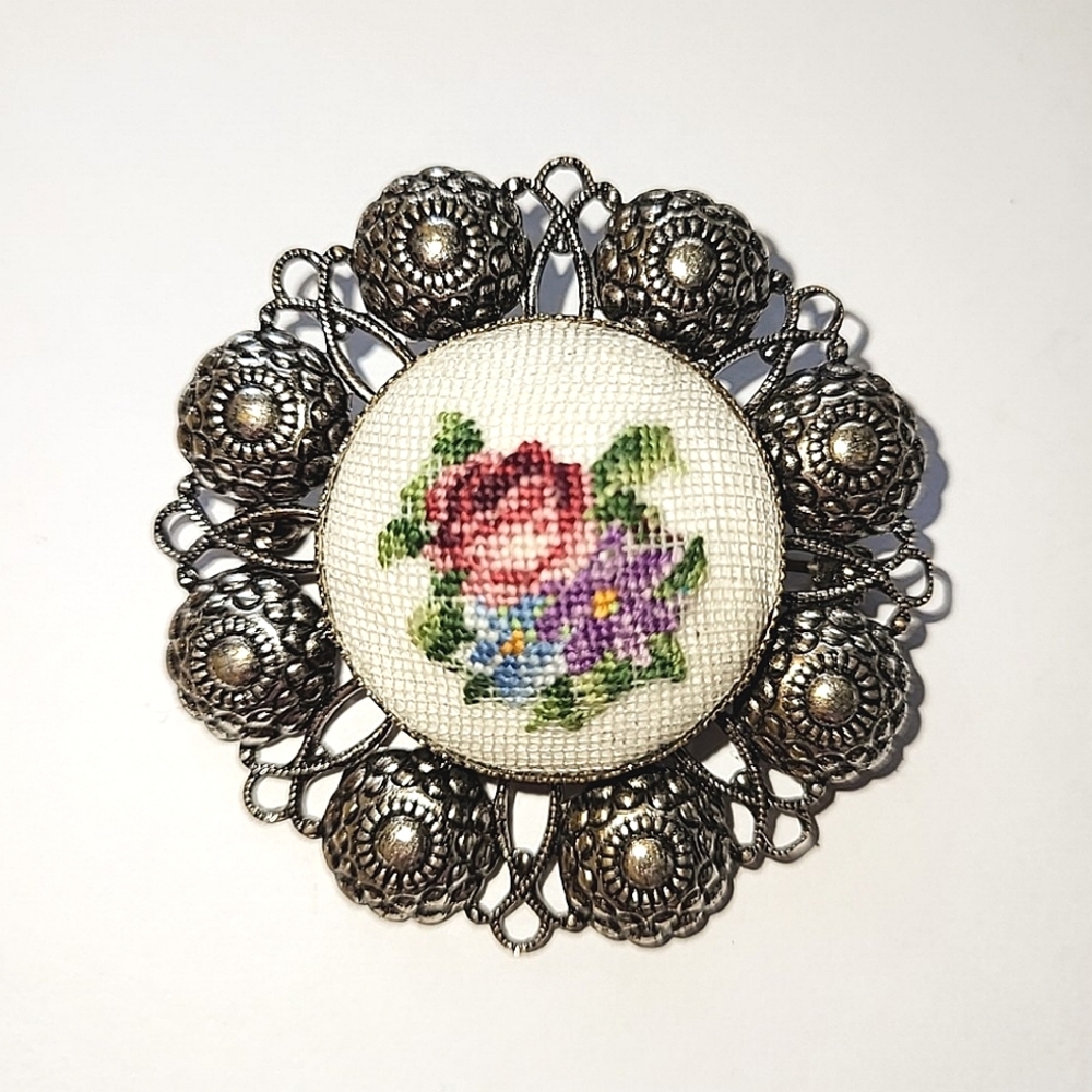 FLORAL NEEDLEPOINT PIN BROOCH - PINK, BLUE, VIOLET